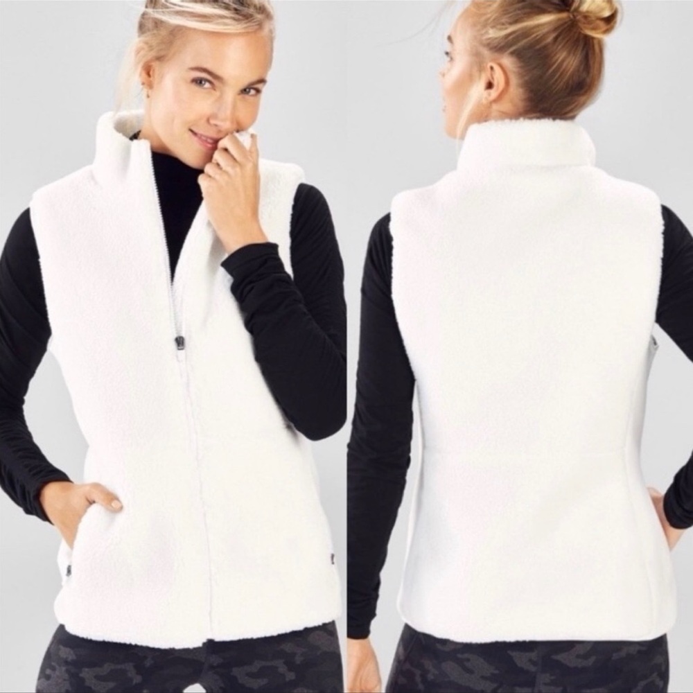 Fabletics Sedona Fleece White Zip Up Outdoor Vest